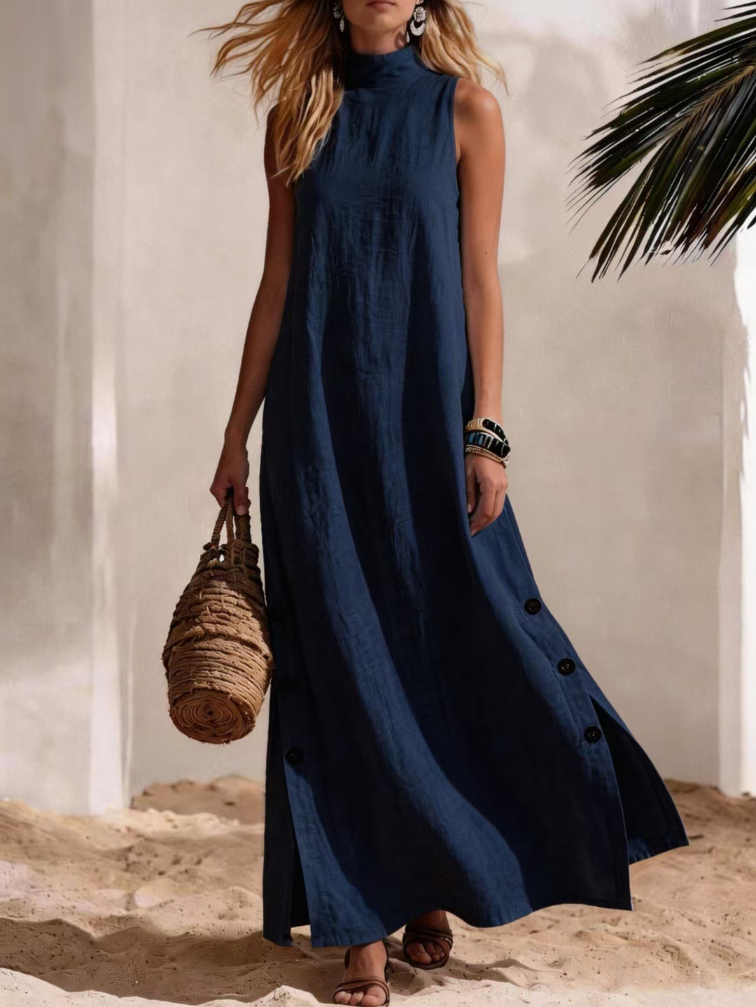 Donna - Abito Maxi Senza Maniche, Collo Alto con Fessura Laterale e Dettaglio Bottoni, Stile Casual da Spiaggia