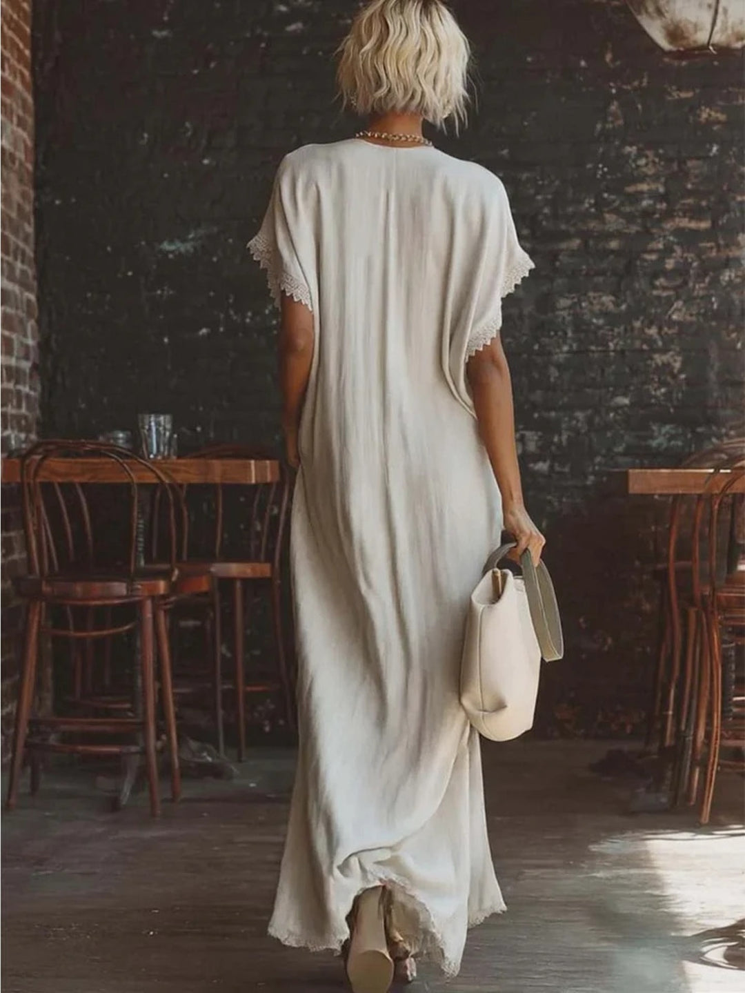 Abito Maxi Lino Bianco con Scollo a V e Bordo in Pizzo, Estivo, Nuovo, Slim Fit, Maniche Corte, Casual, Versatile, per Vacanze