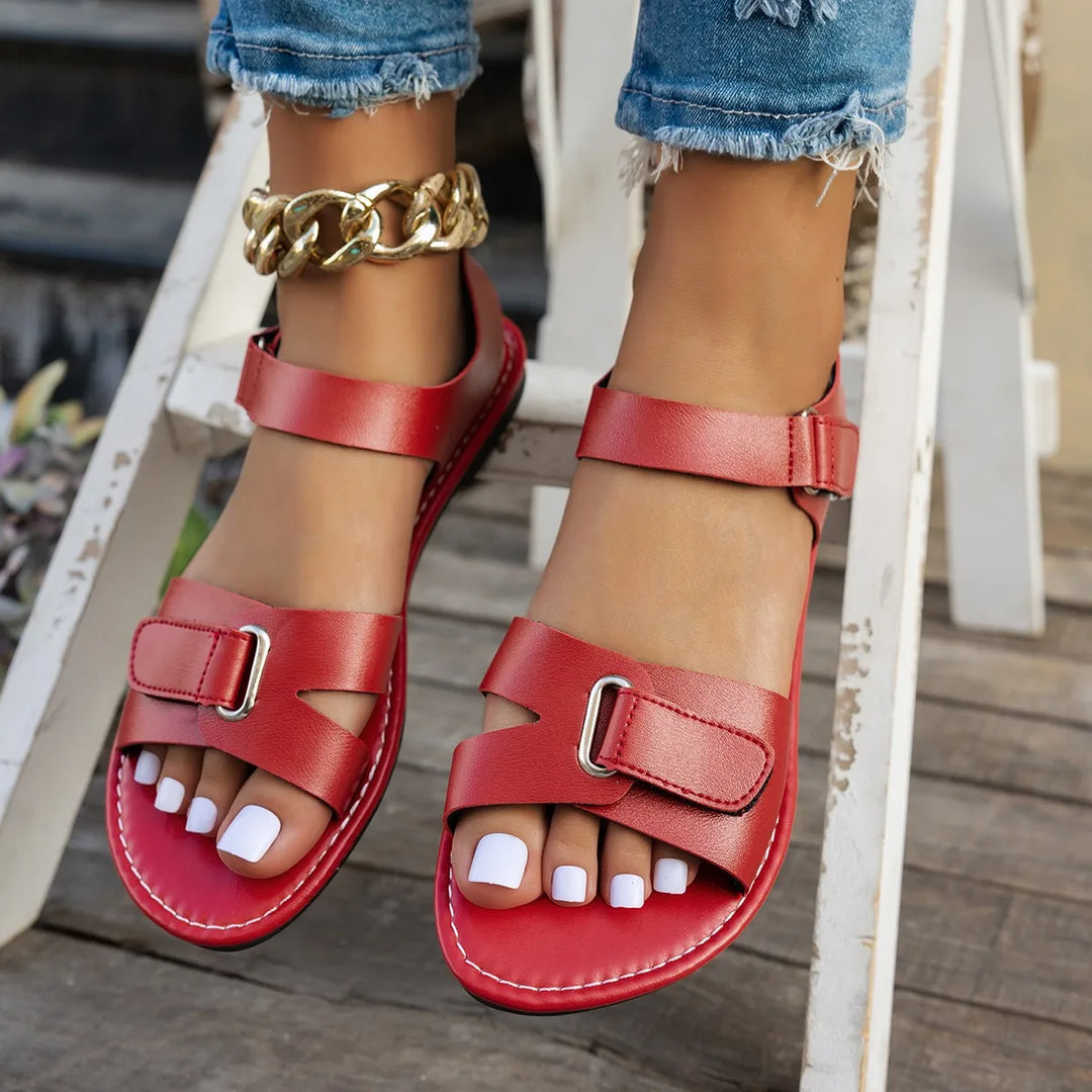 2026 Sandali Piatto Estivi da Donna Moda Fibbia in Metallo Cinghia Zapatos De Muje Marca Aperto Punta Casual Spiaggia Scarpe Romane per Donne
