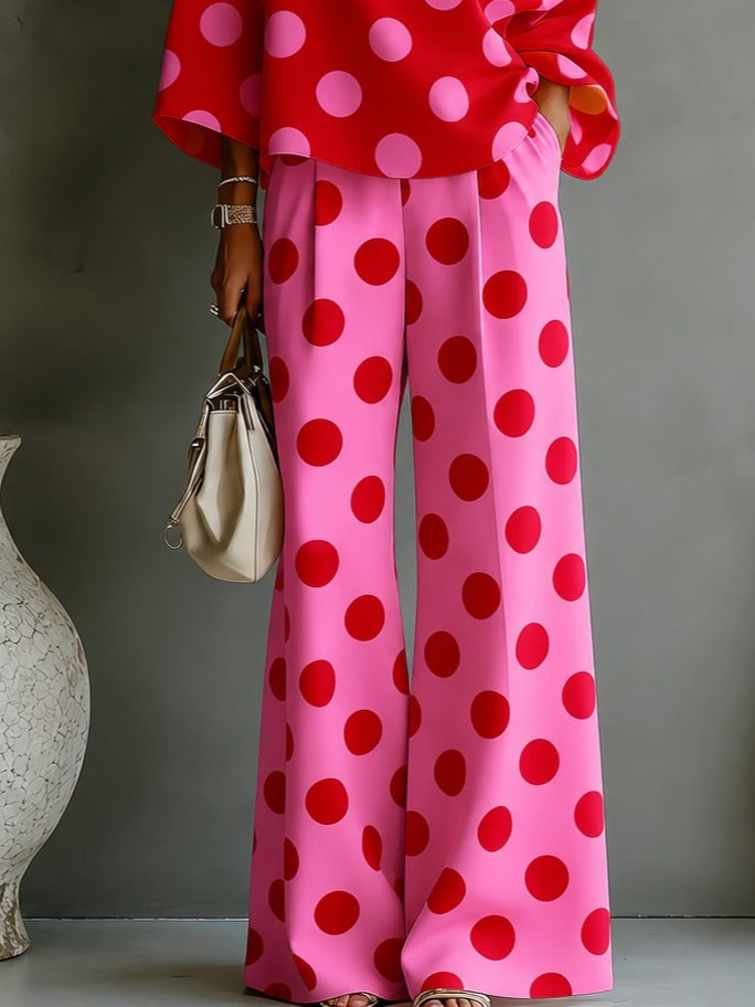 Top off-shoulder a pois rosa retro e pantaloni a gamba larga due pezzi